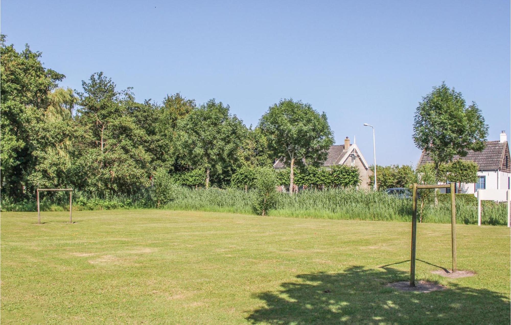 3 Bedroom Lovely Home In Zonnemaire Exteriér fotografie