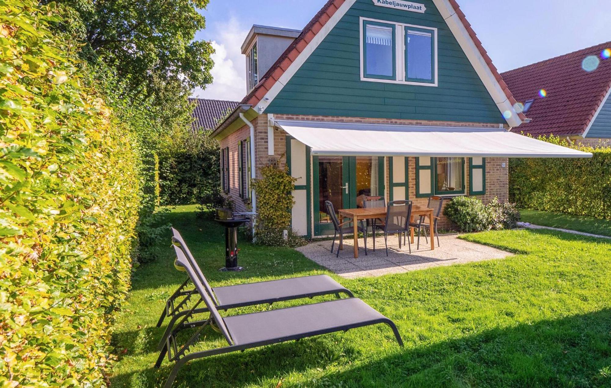 3 Bedroom Lovely Home In Zonnemaire Exteriér fotografie